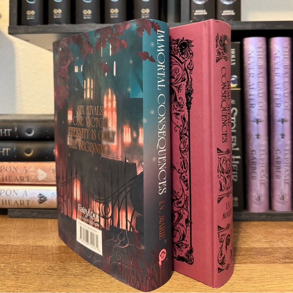 Fairyloot Exclusive Edition Immortal Consequences by I.V. Marie - Picture 11 of 14